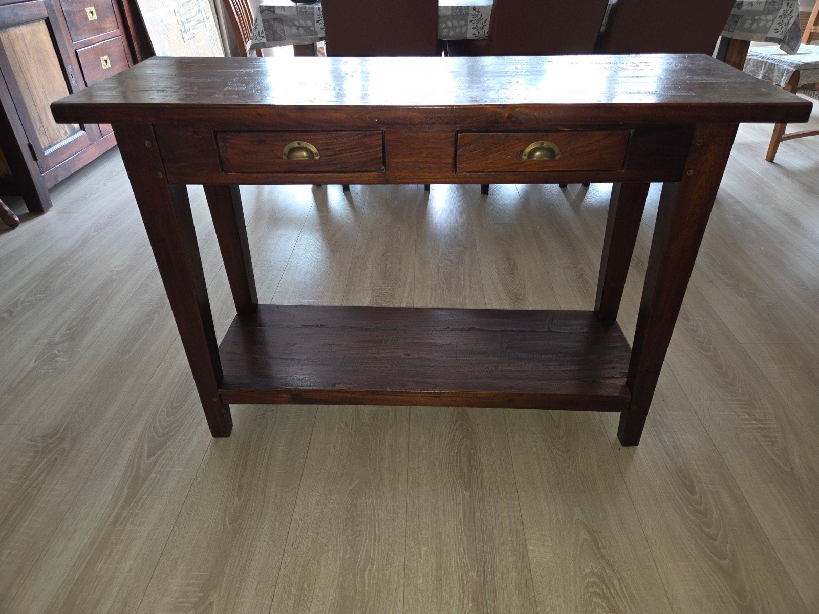 Massief houten sidetable met lades en plank, Ophalen
