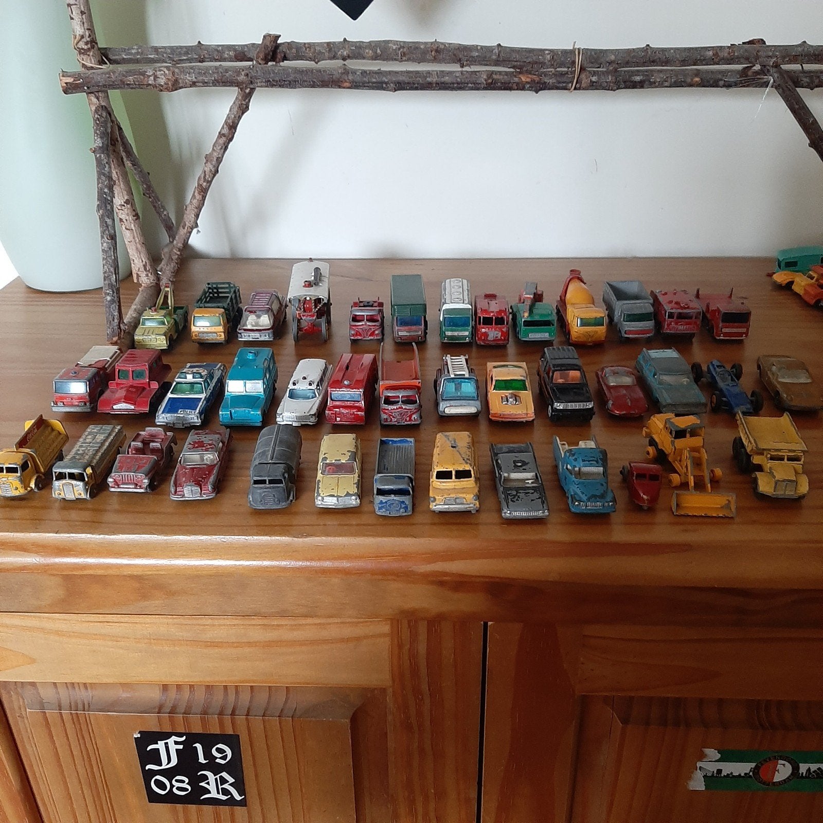 40 stuks oude lesney  modellen, Hobby en Vrije tijd, Modelauto's | 1:87, Ophalen of Verzenden, Gebruikt, Auto, Lesney