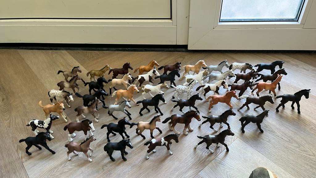 Schleich veulens, Ophalen of Verzenden, Zo goed als nieuw, Paard, Beeldje of Figuurtje