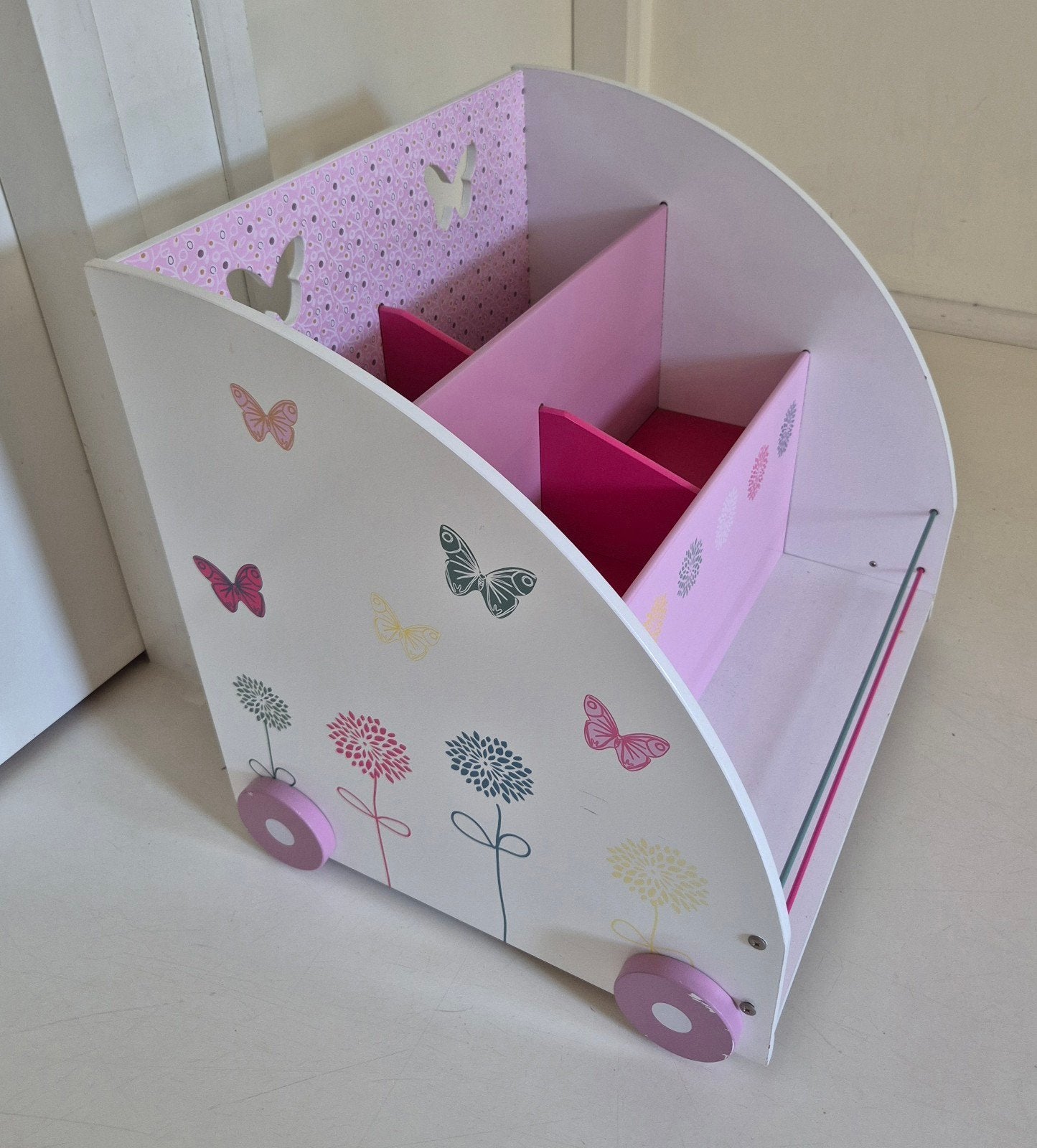 Lieve en vrolijke boekenkast, Kinderen en Baby's, Kinderkamer | Overige Meubels, Ophalen, Gebruikt, Overige typen