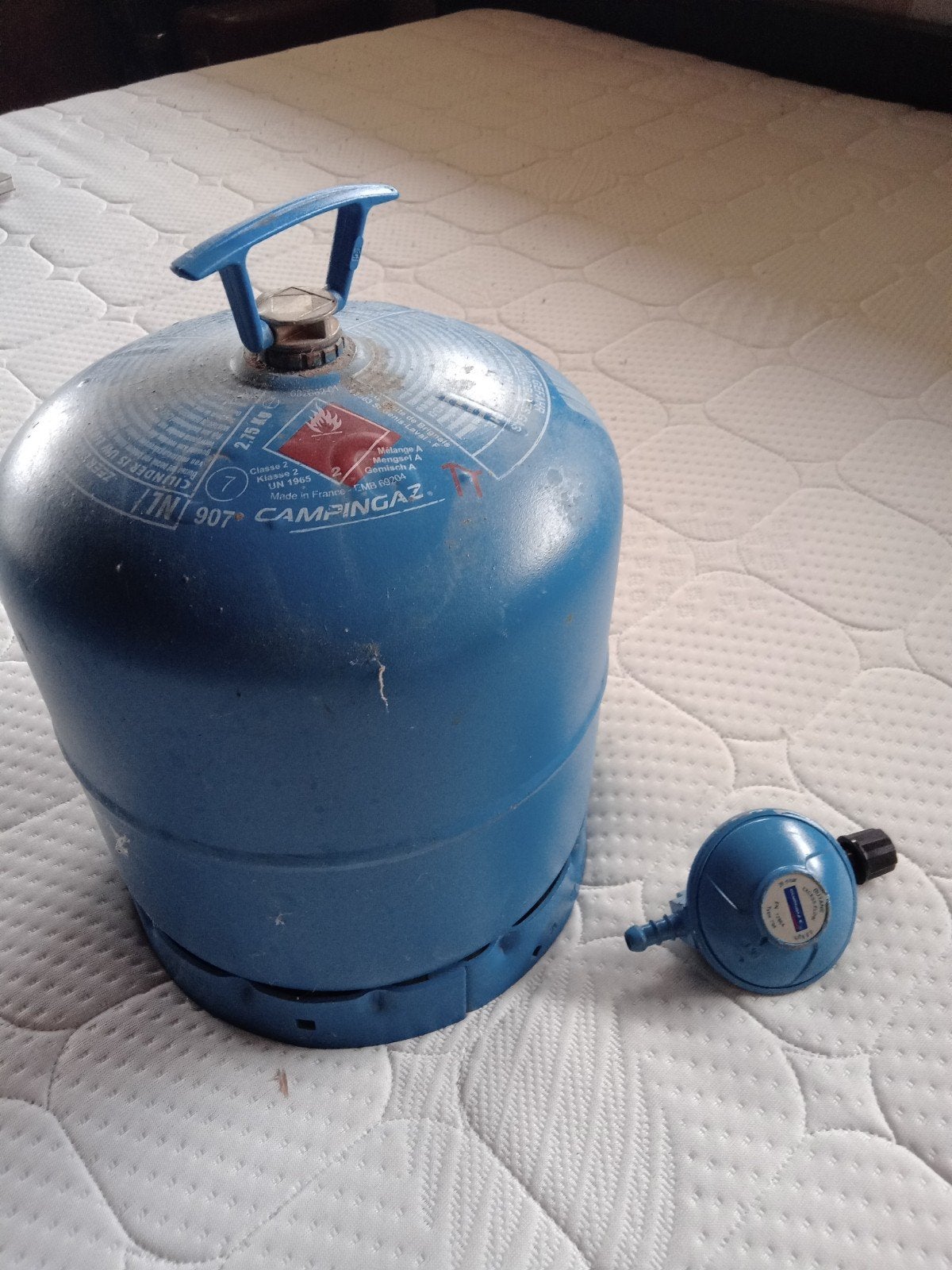 campinggasfles 907 met drukregelaar, Ophalen