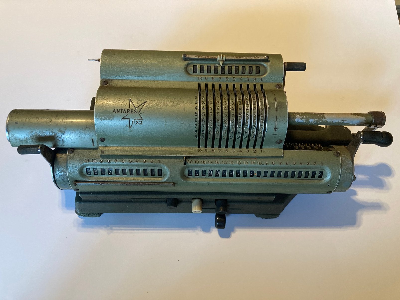 Antares P 32 Mechanische  Rekenmachine, Antiek en Kunst, Ophalen