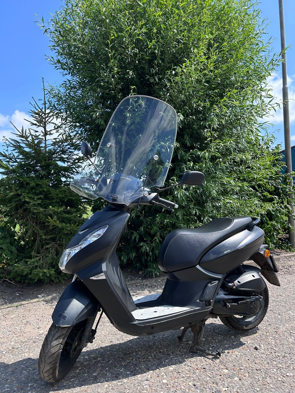 Peugeot Kisbee Black Edition (2020) – 45 km/u, Fietsen en Brommers, Scooters | Peugeot, Ophalen, Gebruikt, Overige modellen, Maximaal 45 km/u