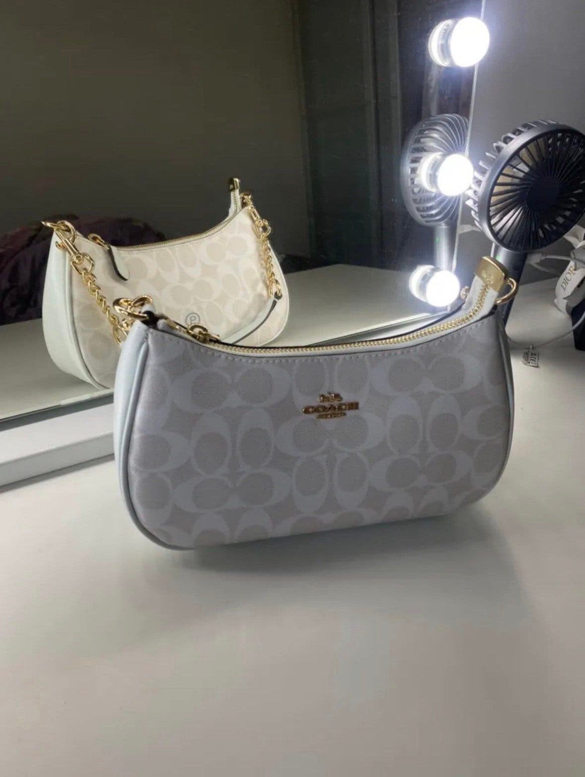 Prachtige wit creme coach tas nieuw, Ophalen of Verzenden, Nieuw, Zwart, Handtas