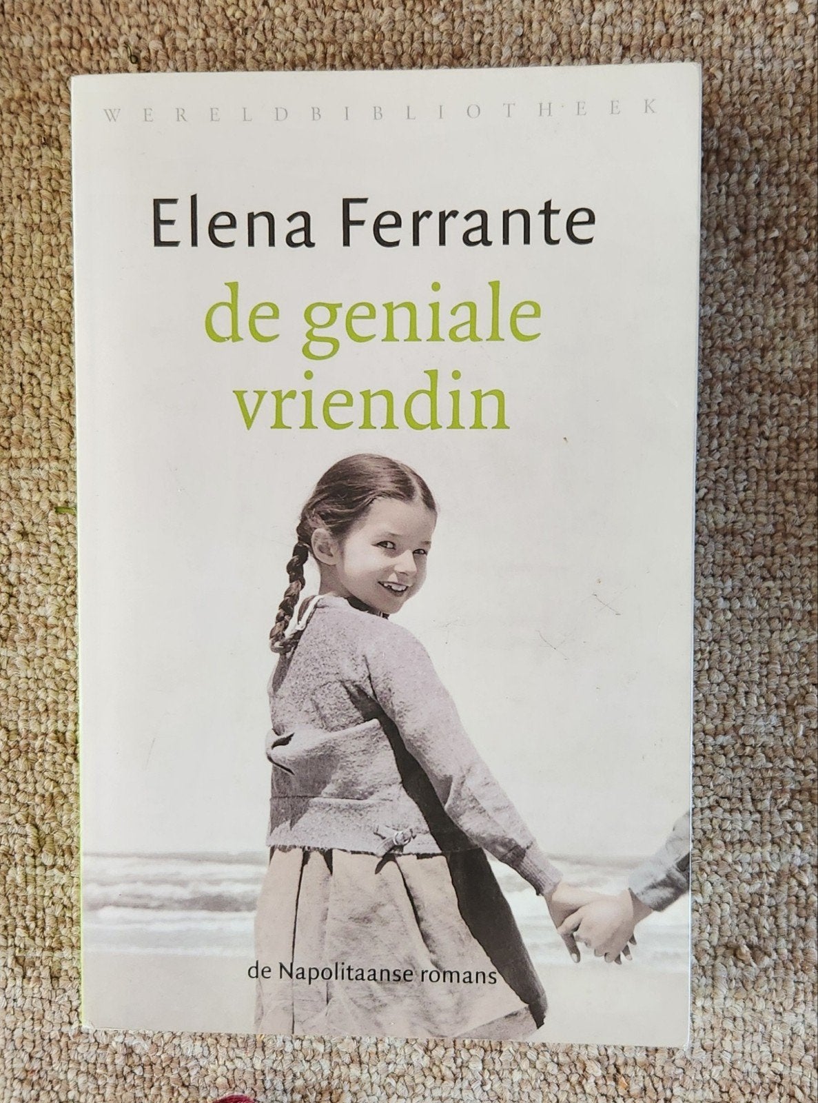 Elena Ferrante - De geniale vriendin, Boeken, Literatuur, Ophalen of Verzenden, Zo goed als nieuw, Elena Ferrante