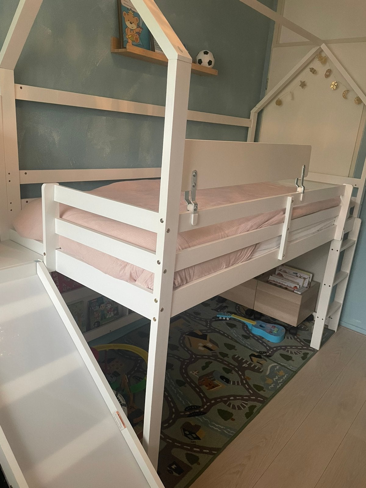 Hoogslaper met glijbaan 90x200, Ophalen, Zo goed als nieuw, Hoogslaper