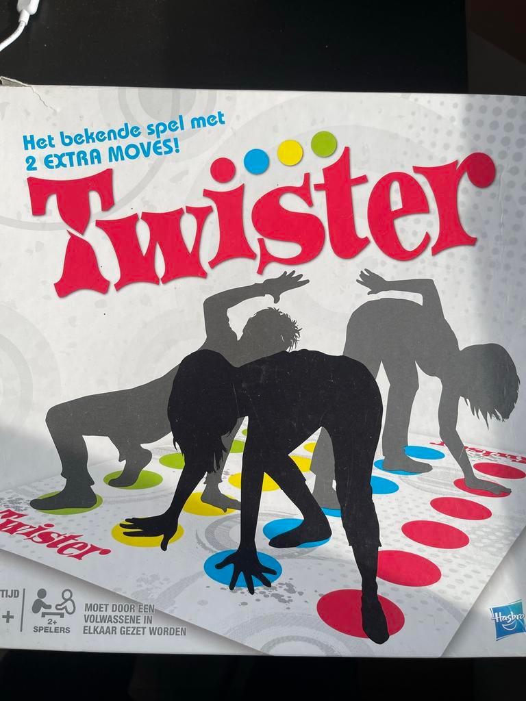 Twister bordspel met 2 extra moves, Hobby en Vrije tijd, Gezelschapsspellen | Bordspellen, Drie of vier spelers, Ophalen of Verzenden