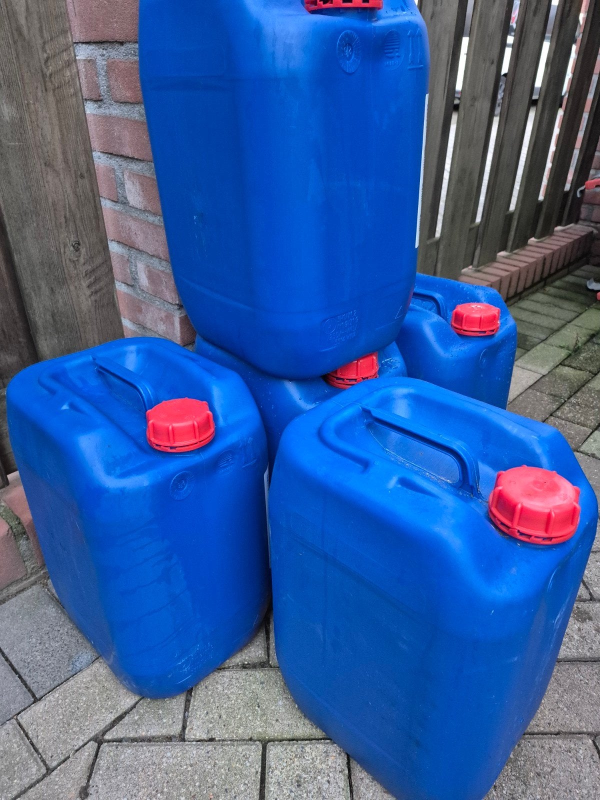 Blauwe jerrycans 25 liter - gebruikt, Ophalen