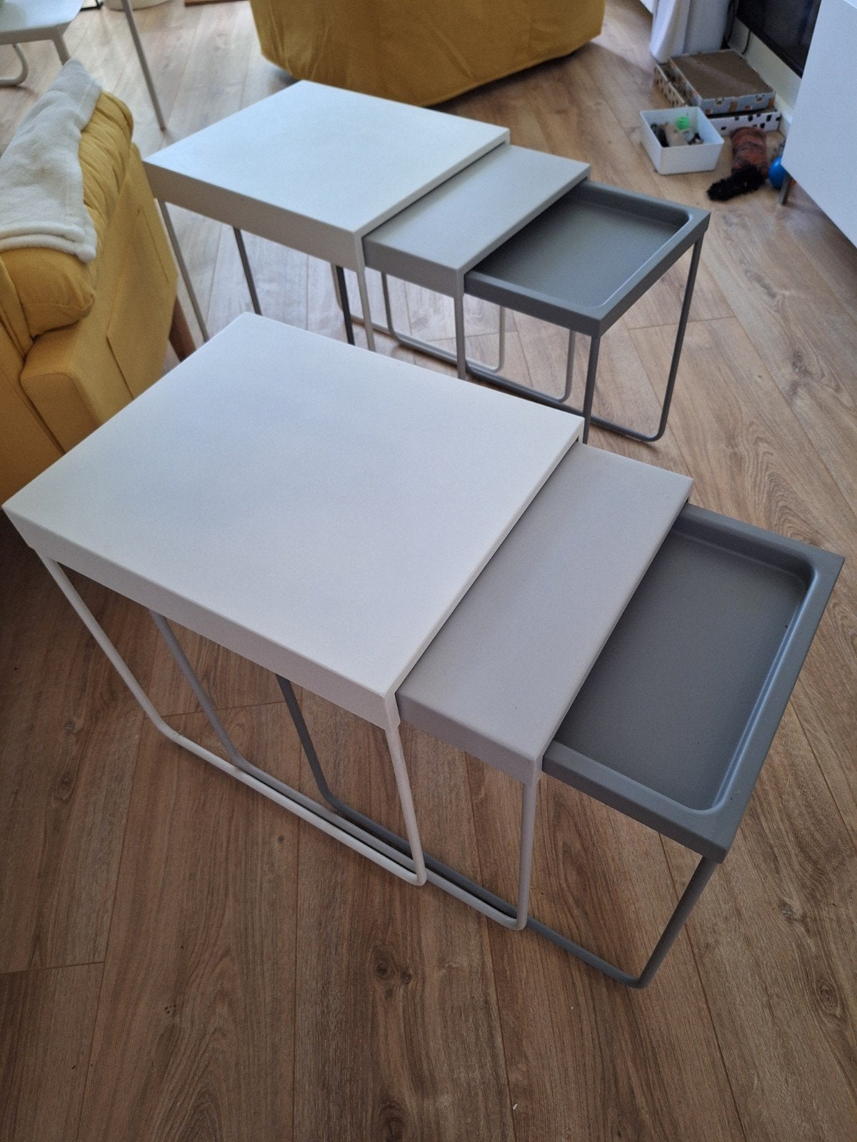 Ikea Granboda, metalen bijzettafeltjes, Ophalen, Rond, Metaal of Aluminium, Minder dan 55 cm