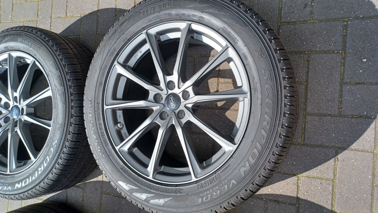 sportvelgen ford kuga tpms 255 55 19 pirelli 5x108, Gebruikt, 255 mm, Banden en Velgen, All Season
