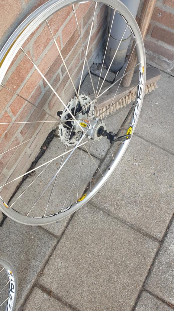 Te koop 2 fietswielen mavic, Fietsen en Brommers, Fietsonderdelen, Wiel, Gebruikt, Stadsfiets, Ophalen of Verzenden
