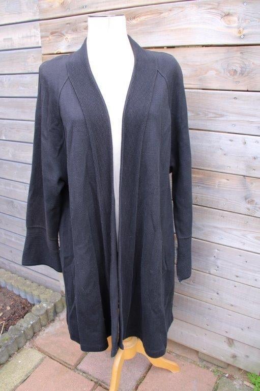 Vest zwart Karin Glasmacher mt 4 (XXL) Vaste prijs, Kleding | Dames, Truien en Vesten, Verzenden, Zwart, Maat 46/48 (XL) of groter