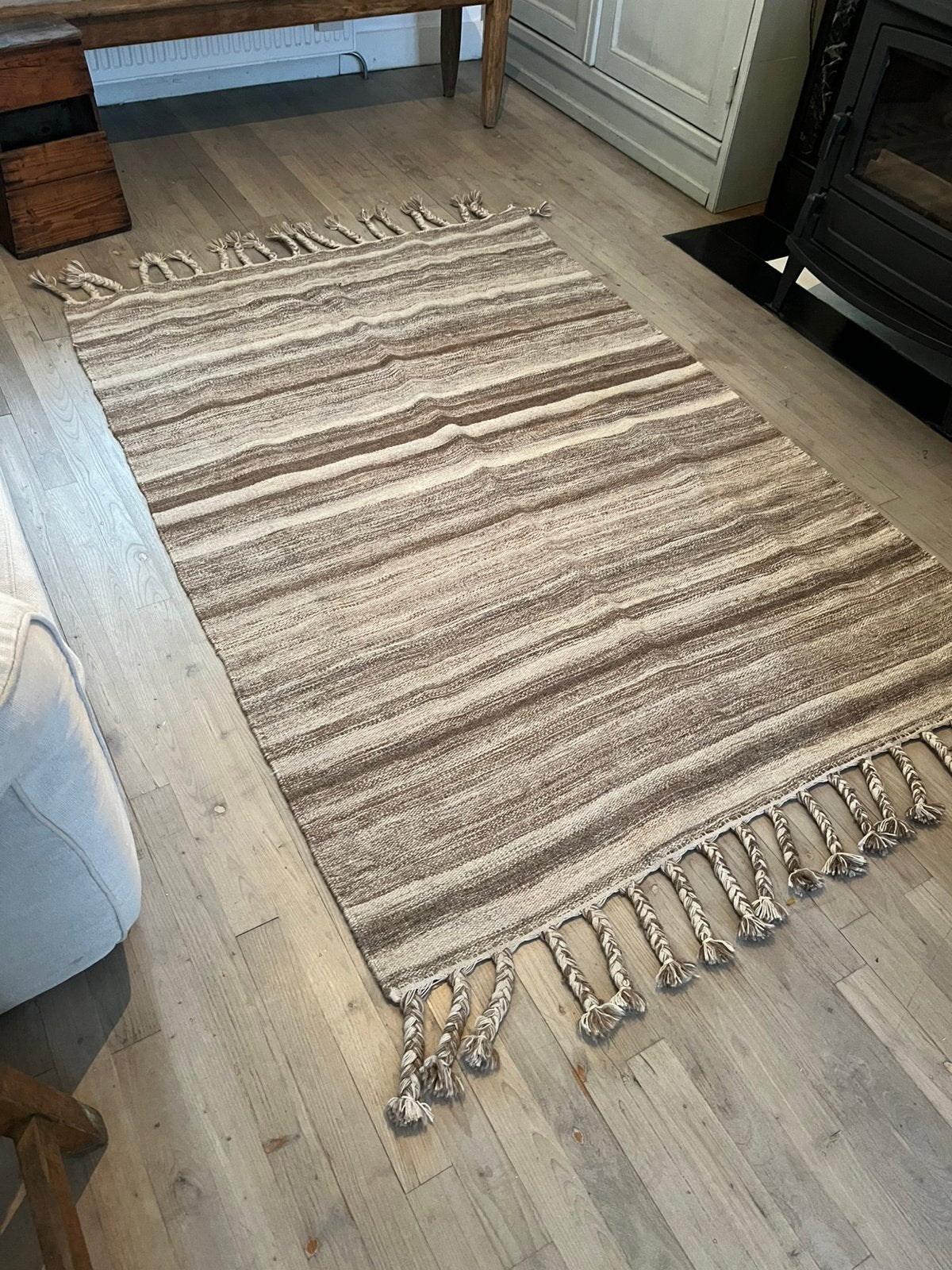 VINTAGE KELIM TAPIJT VLOERKLEED WOL GESTREEPT BEIGE, 100 tot 150 cm, Ophalen of Verzenden, Zo goed als nieuw, Crème