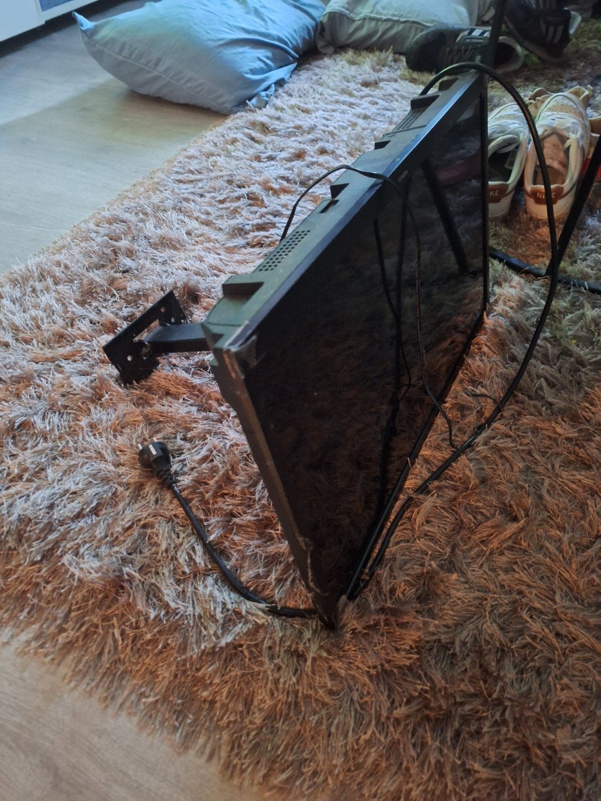 Nokia TV met muurbeugel voor boot of caravan, 50 Hz, HD Ready (720p), Ophalen of Verzenden, 60 tot 80 cm