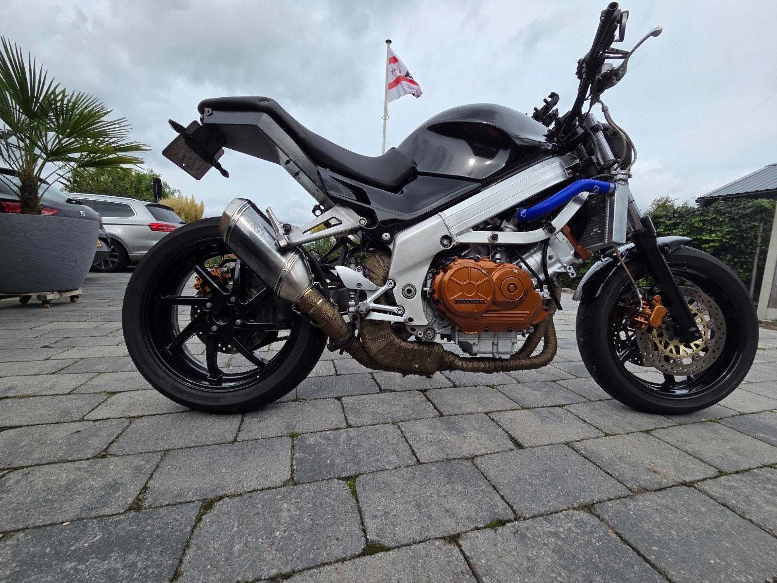 honda vfr 750 f naked bike, Motoren, 750 cc, 4 cilinders, Gebruikt, Particulier