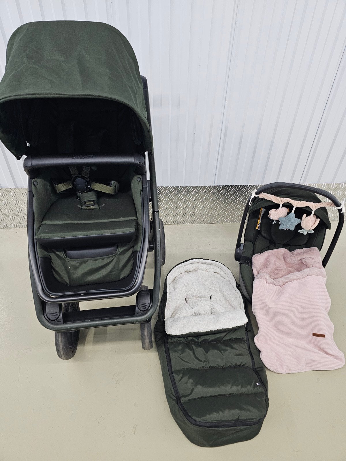 Dubatti kinderwagen met autostoel en accessoires, Ophalen, Gebruikt, Kinderwagen, Overige merken