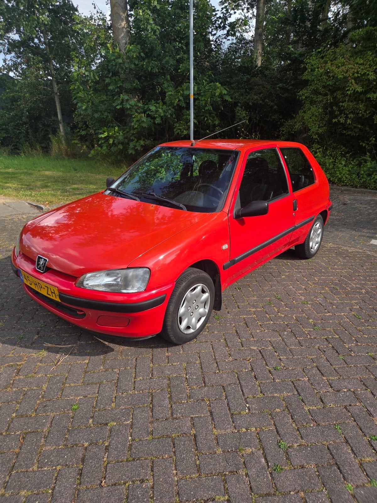 Peugeot 106 1.1 Sketch 2001 Rood, Auto's, Voorwielaandrijving, 4 cilinders, 400 kg, Origineel Nederlands