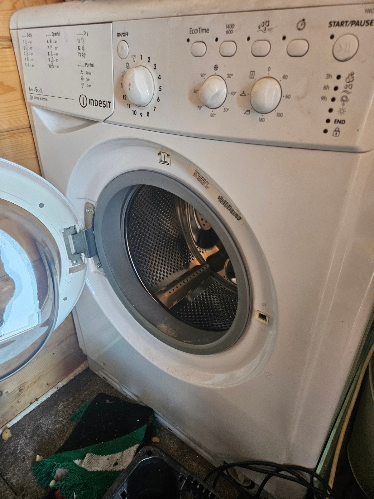 Indesit Wasmachine/droger in 1, Witgoed en Apparatuur, Wasmachines, Gebruikt, Voorlader, 6 tot 8 kg, 85 tot 90 cm, 1200 tot 1600 toeren