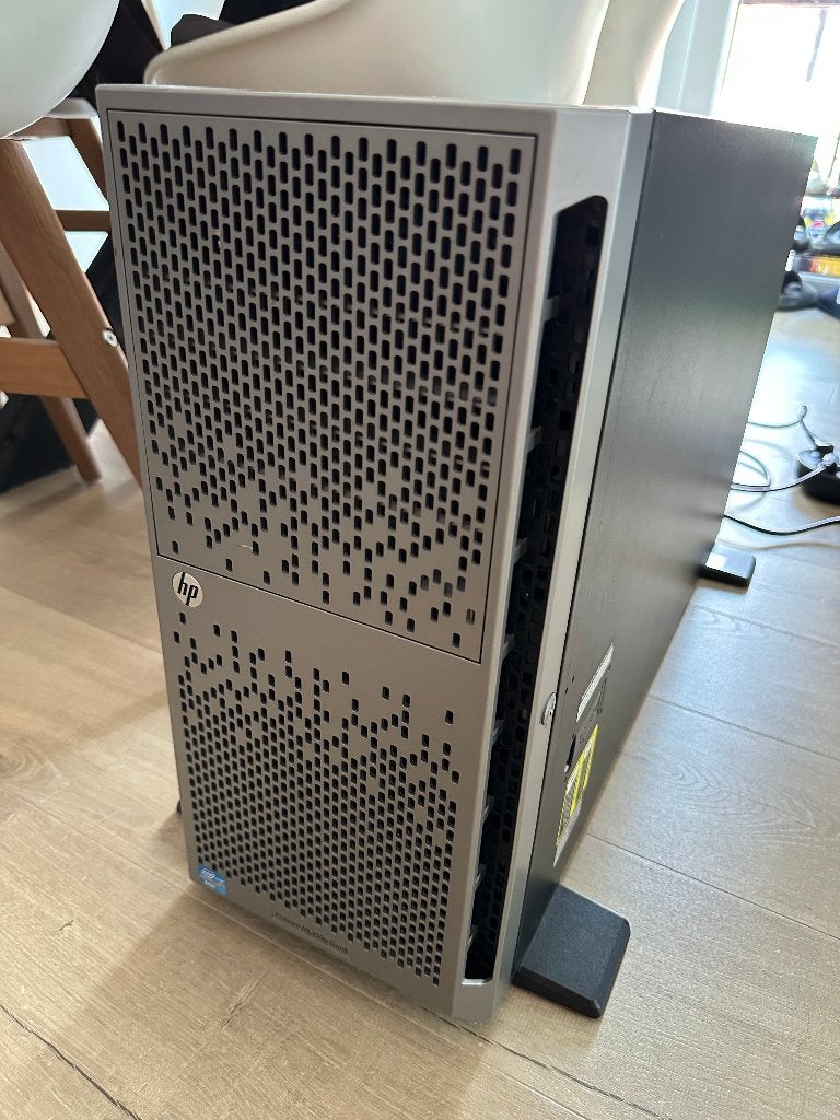 HP ML350p Gen8 Server, E5-2680, 64GB DDR3, 2x PSU 460W, Computers en Software, Servers, Ophalen, Gebruikt, 2 tot 3 Ghz