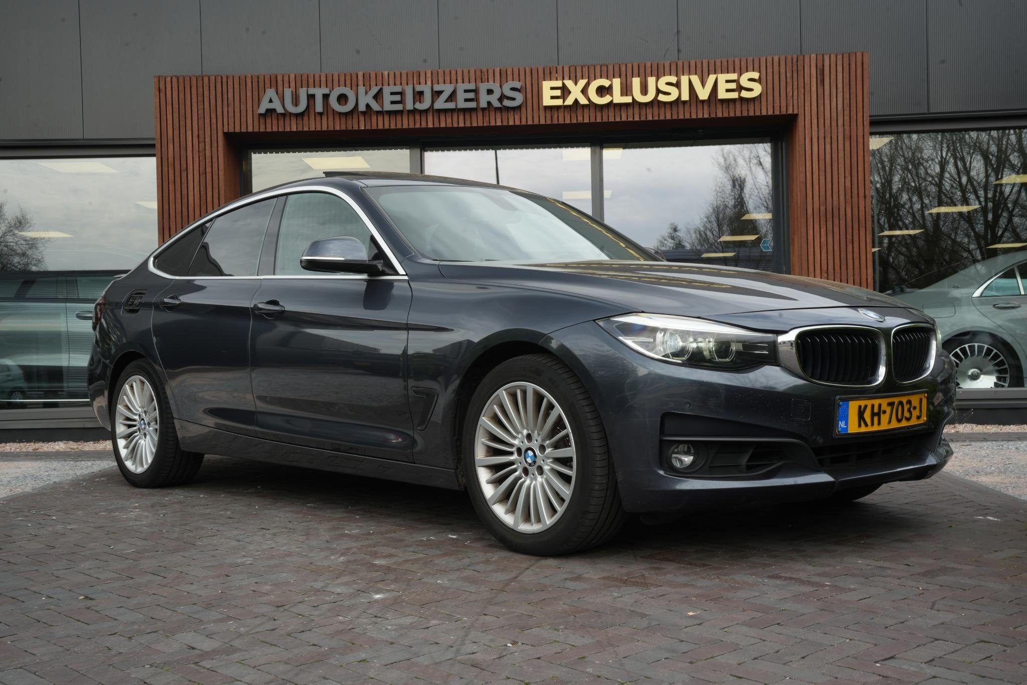 BMW 3-serie Gran Turismo 320i Centennial Executive Cruise co, Auto's, BMW, Automaat, 1998 cc, Gebruikt, Euro 6