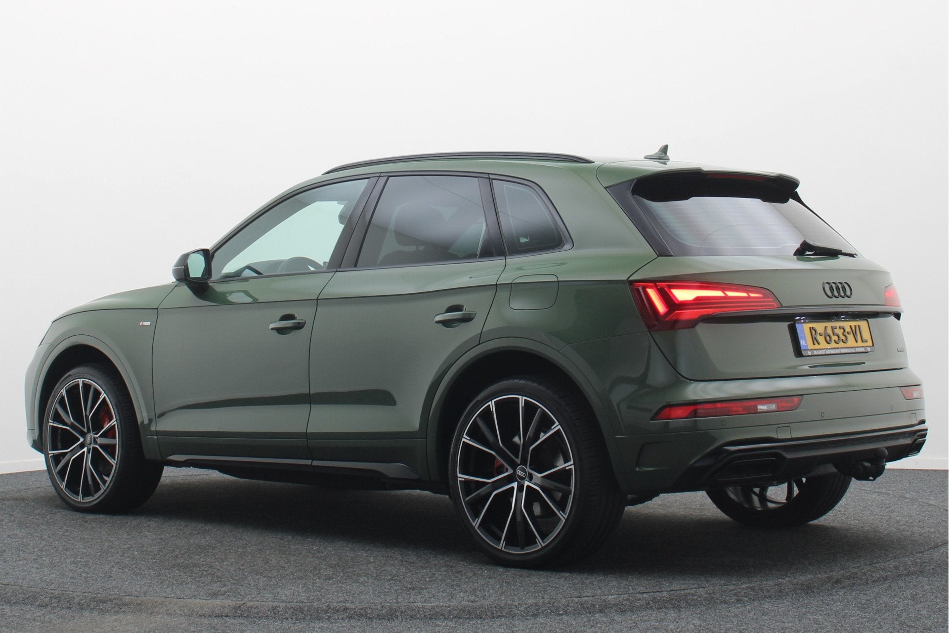 Audi Q5 50 TFSI e S edition Virtual Cockpit, ACC, Camera, Ap, Automaat, Gebruikt, 4 cilinders, Leder en Stof
