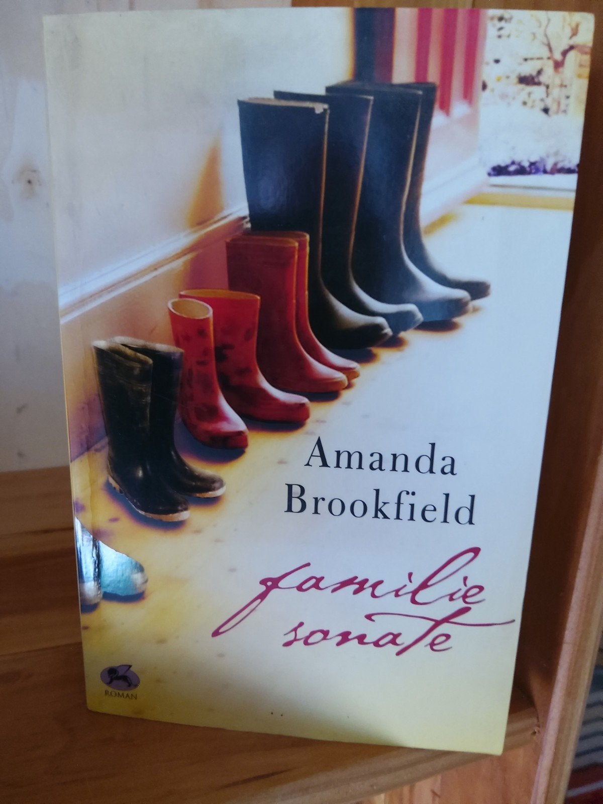 Familie Sonate - Amanda Brookfield, Ophalen of Verzenden, Zo goed als nieuw, Amanda Brookfield, Europa overig