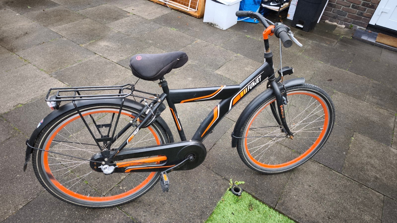 Zwarte Funjet fiets met oranje accenten, Gebruikt, Velgrem, Minder dan 49 cm, Ophalen