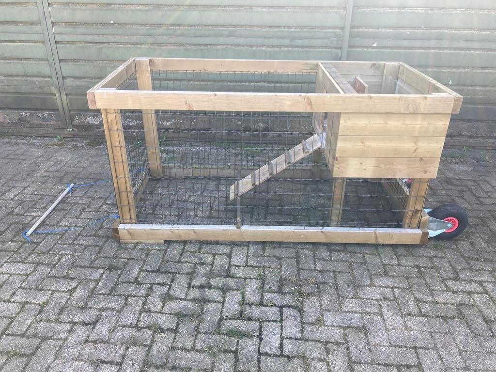 Kippenhok of konijnenhok - verrijdbaar, Ophalen, 110 cm of meer, Zo goed als nieuw, 90 cm of meer