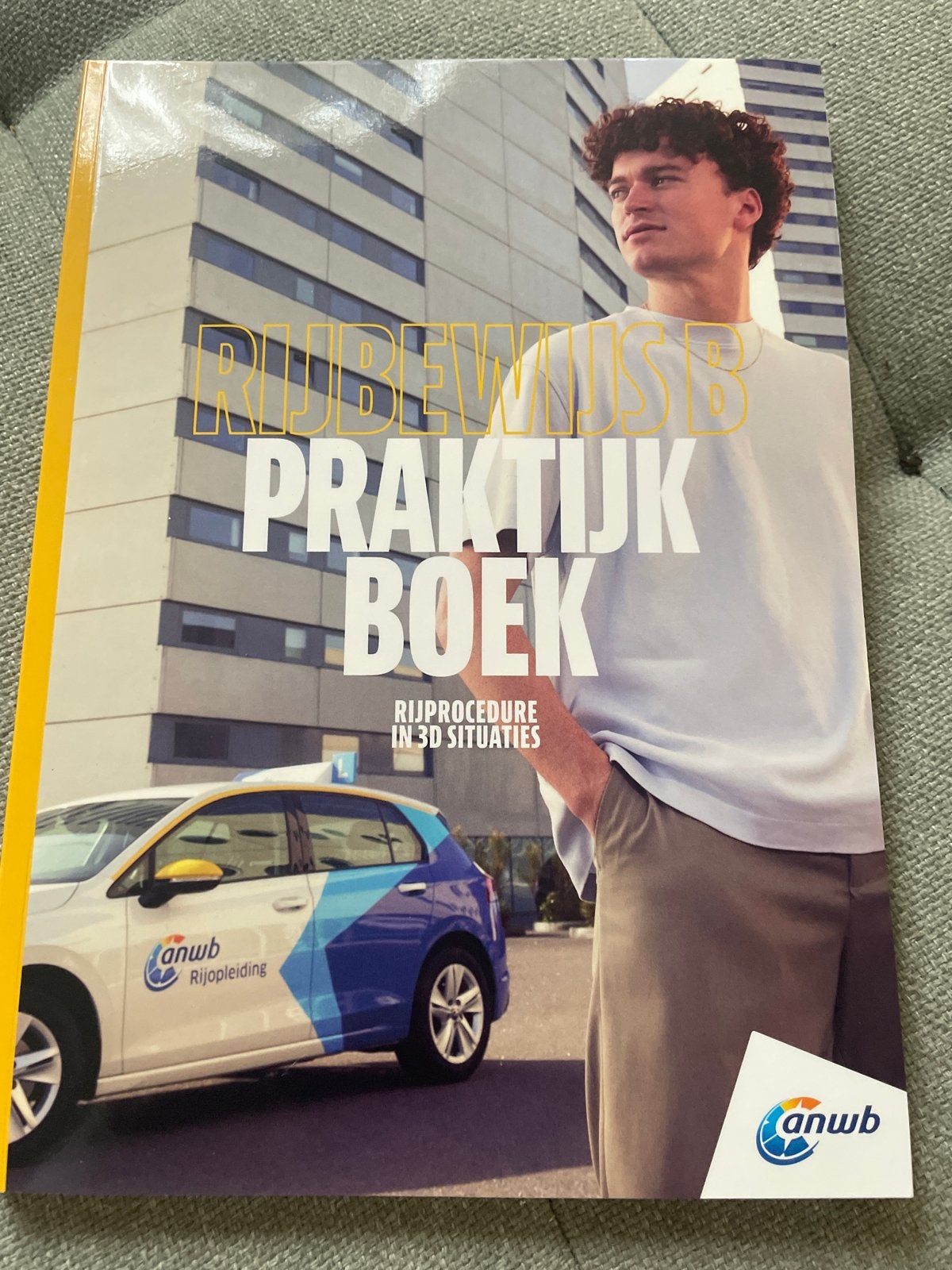 ANWB Rijbewijs B Praktijkboek - Rijprocedure in 3D, Ophalen of Verzenden, Zo goed als nieuw, Overige niveaus