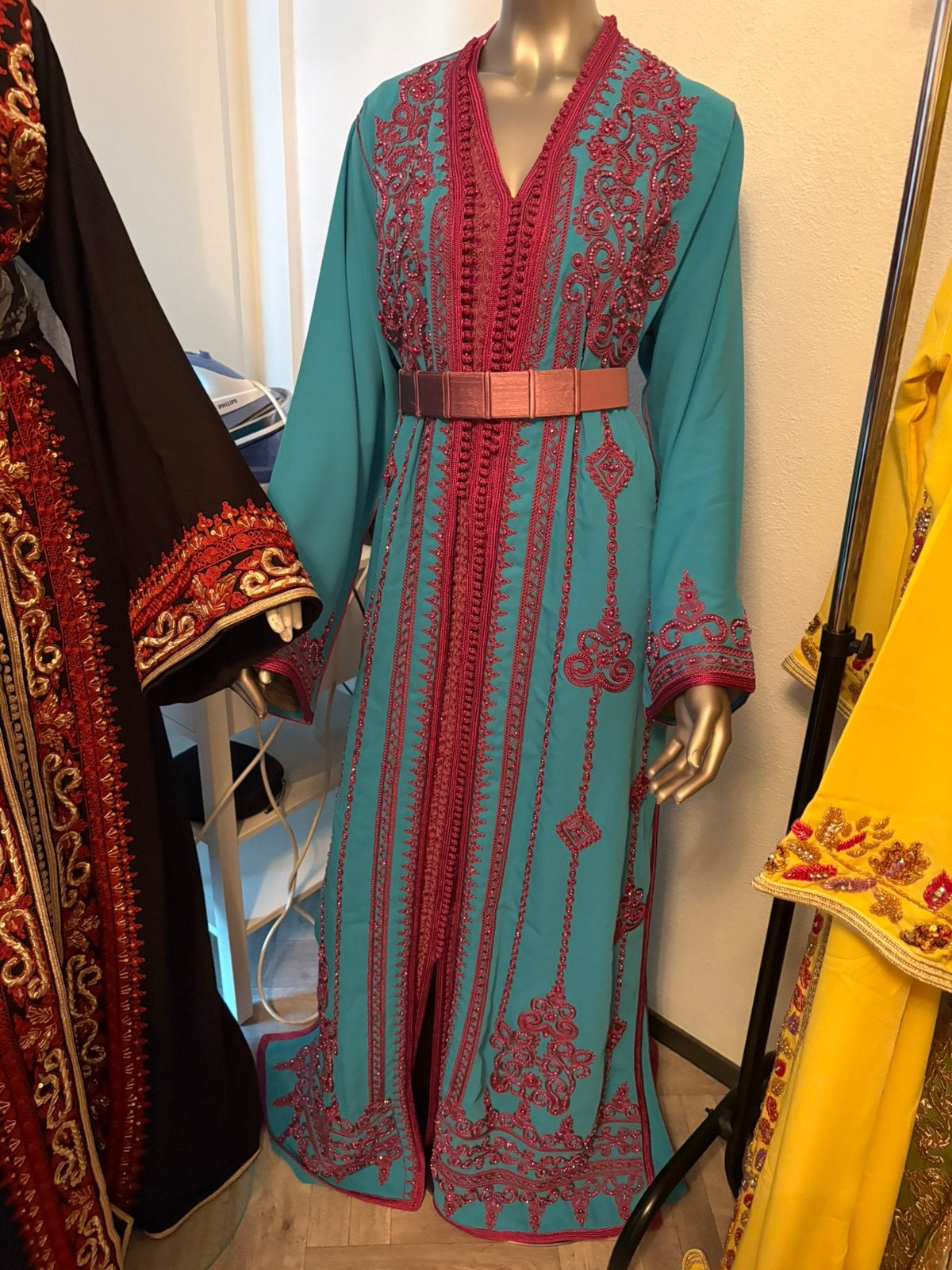 Mooi takchita en kaftan, Ophalen of Verzenden, Zo goed als nieuw, Maat 38/40 (M), Overige typen