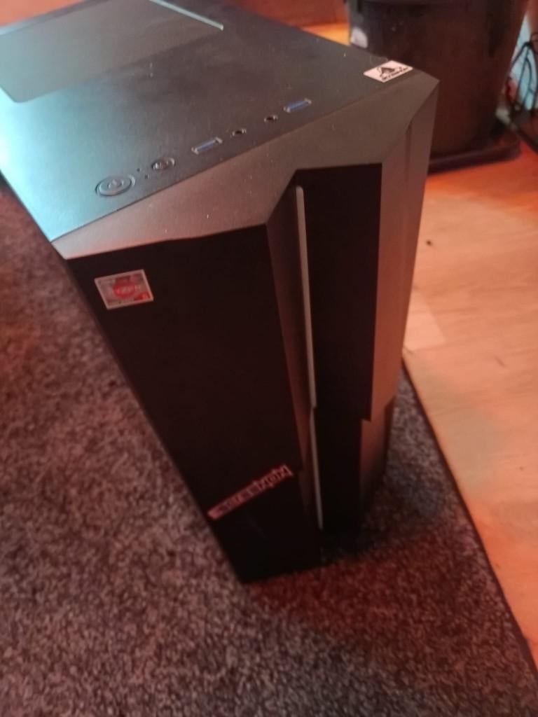 pc kast screenon eventueel te ruil speakers, Ophalen of Verzenden, Zo goed als nieuw