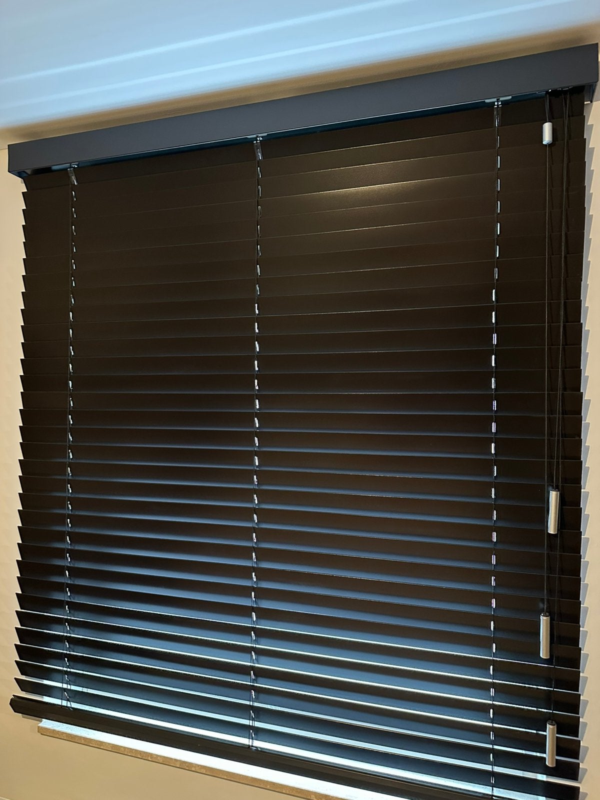 Luxaflex houten lamellen 140x128, Zwart, Ophalen of Verzenden, Zo goed als nieuw, 140 cm