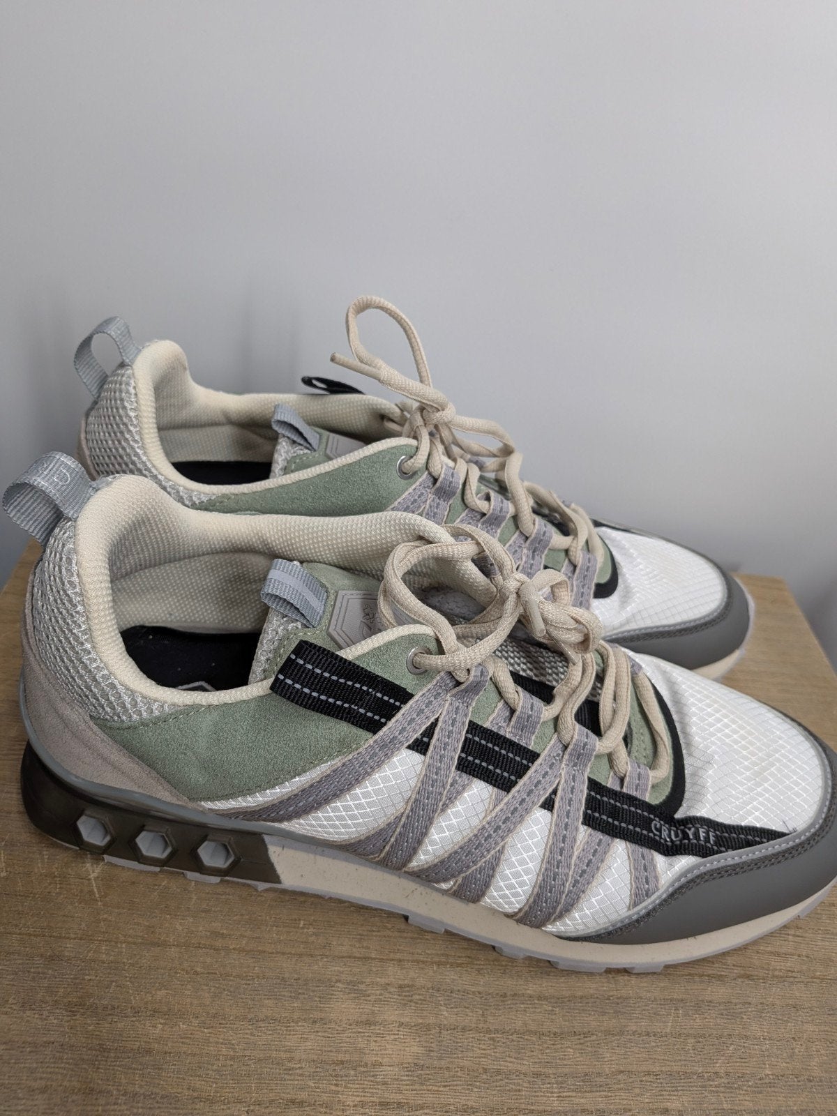 Cruyff Sneakers Maat 44 | Wit Grijs Groen | Sportief, Wit, Cruyff, Ophalen of Verzenden, Sneakers of Gympen
