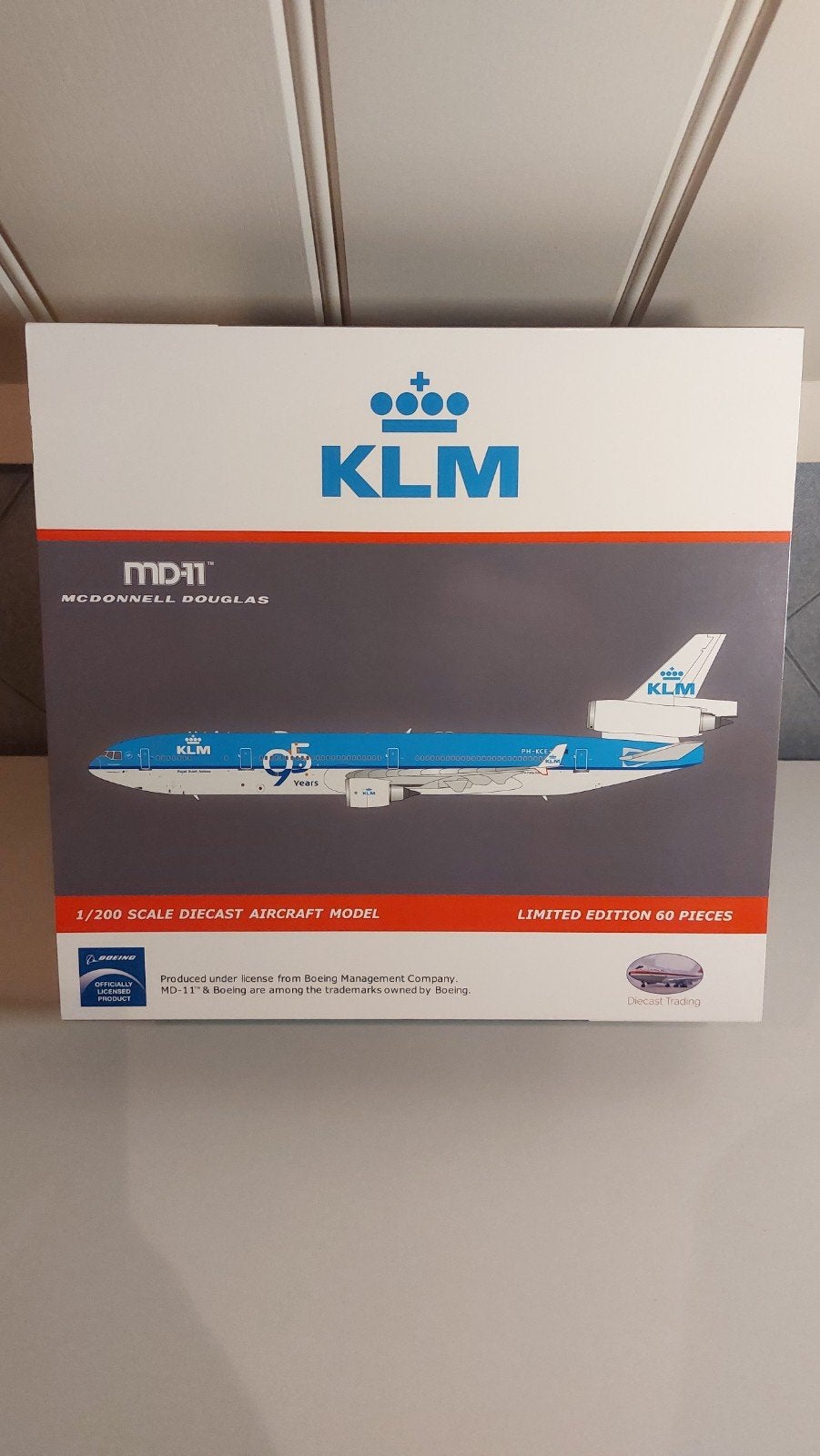 Diecast trading KLM MD-11 95 years livery, Verzamelen, Ophalen of Verzenden, Nieuw, Schaalmodel