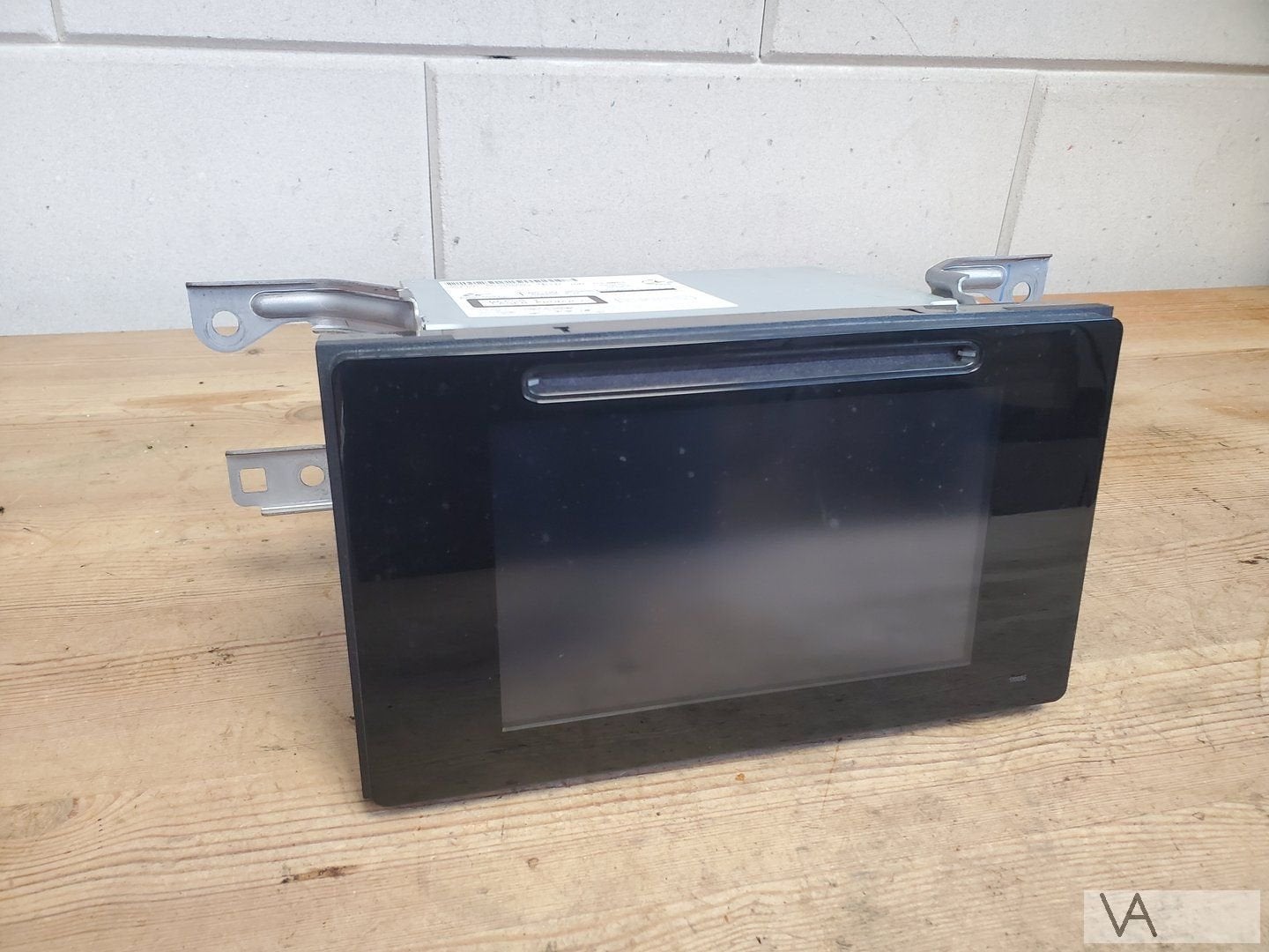 Toyota Auris 2015 - 2019 radio navigatie display 86140-02400, Gebruikt, -, -, Ophalen of Verzenden