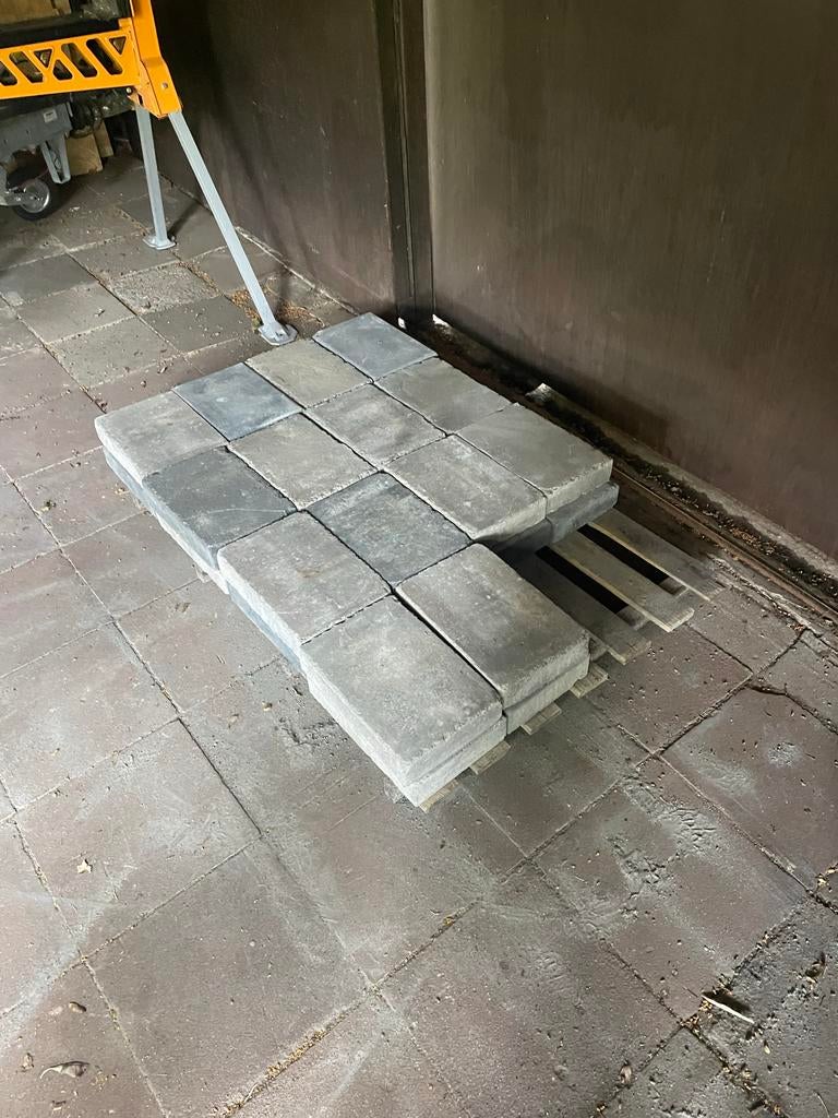 Restpartij Abbeystones - ca. 1,5 m² gratis, Tuin en Terras, Ophalen, Gebruikt, Klinkers, Minder dan 5 m²