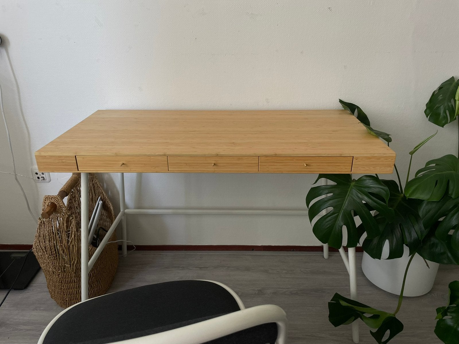 LILLÅSEN Bureau IKEA, Ophalen, Zo goed als nieuw