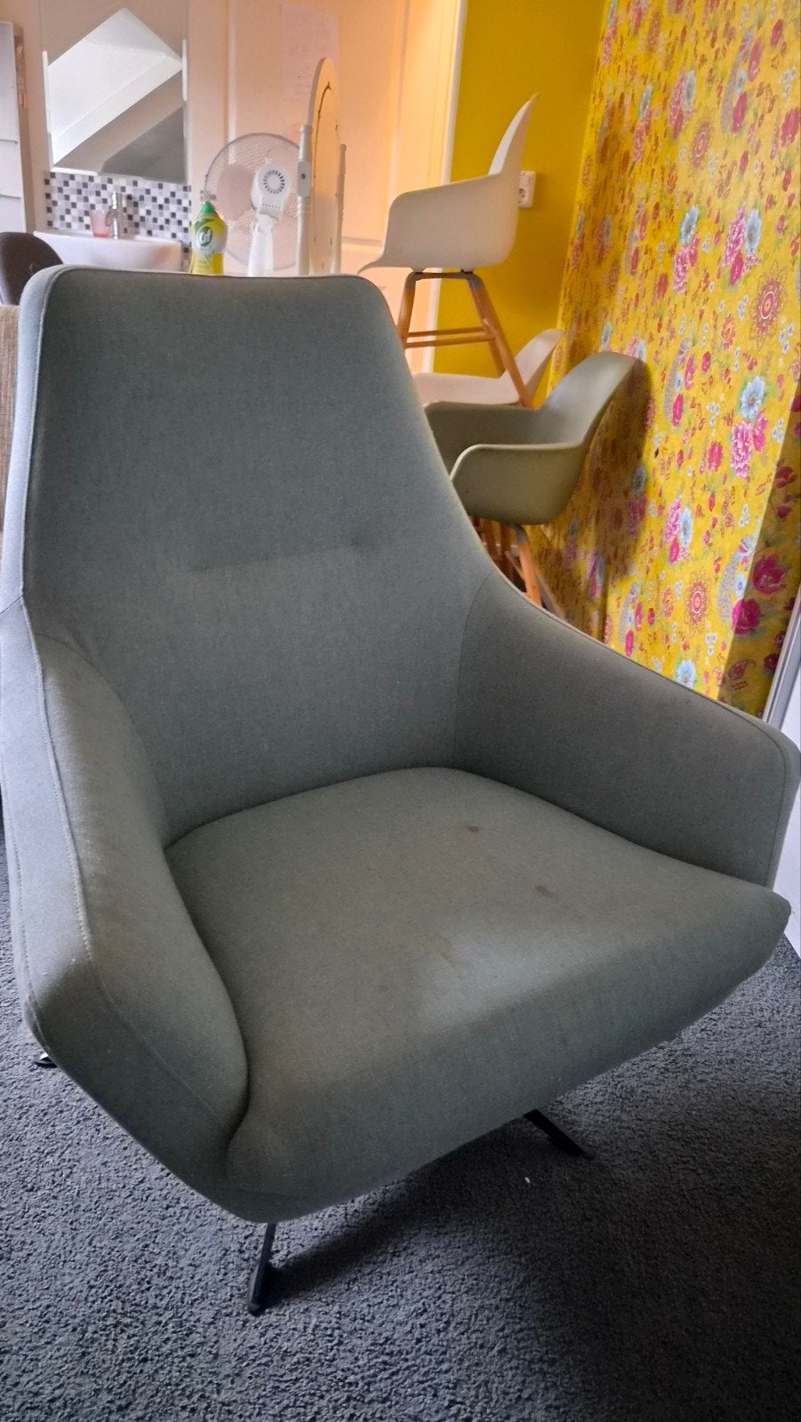 Comfortabele stoel voor woonkamer, Huis en Inrichting, Stoelen, Ophalen, Gebruikt, Overige kleuren, Eén
