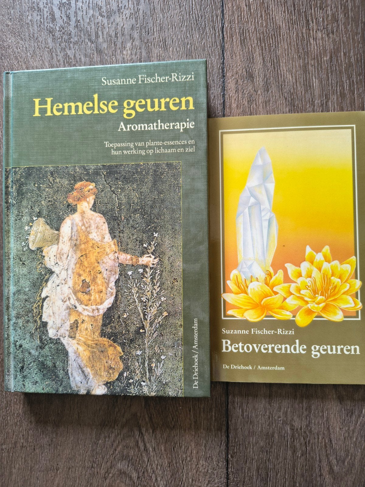 Hemelse en Betoverende Geuren: Aromatherapie Boeken, Gelezen, Achtergrond en Informatie, Spiritualiteit algemeen, Ophalen of Verzenden