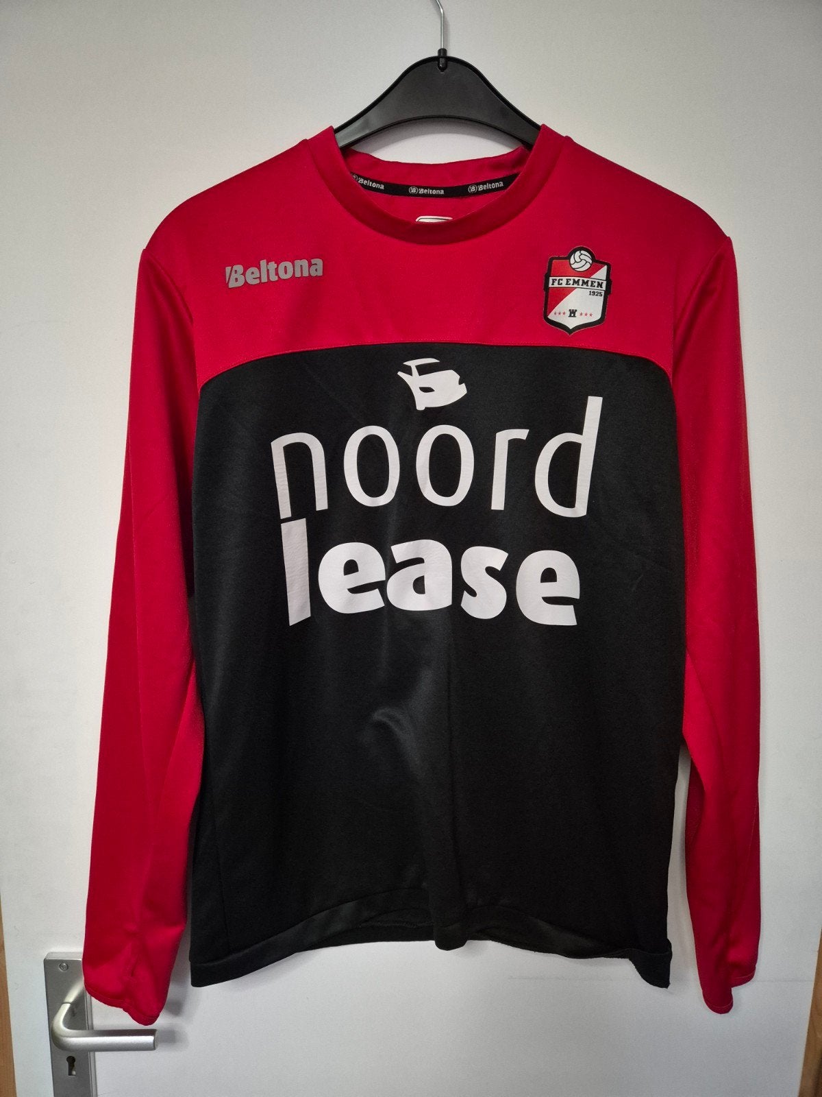 FC Emmen shirt seizoen 2016/2017, Ophalen of Verzenden, Zo goed als nieuw, Shirt