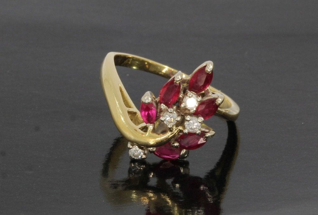 Diamanten robijn 18k gouden luxe bloem ring briljant dame, Voordeelsieraden, Ophalen of Verzenden, Met edelsteen, Dame