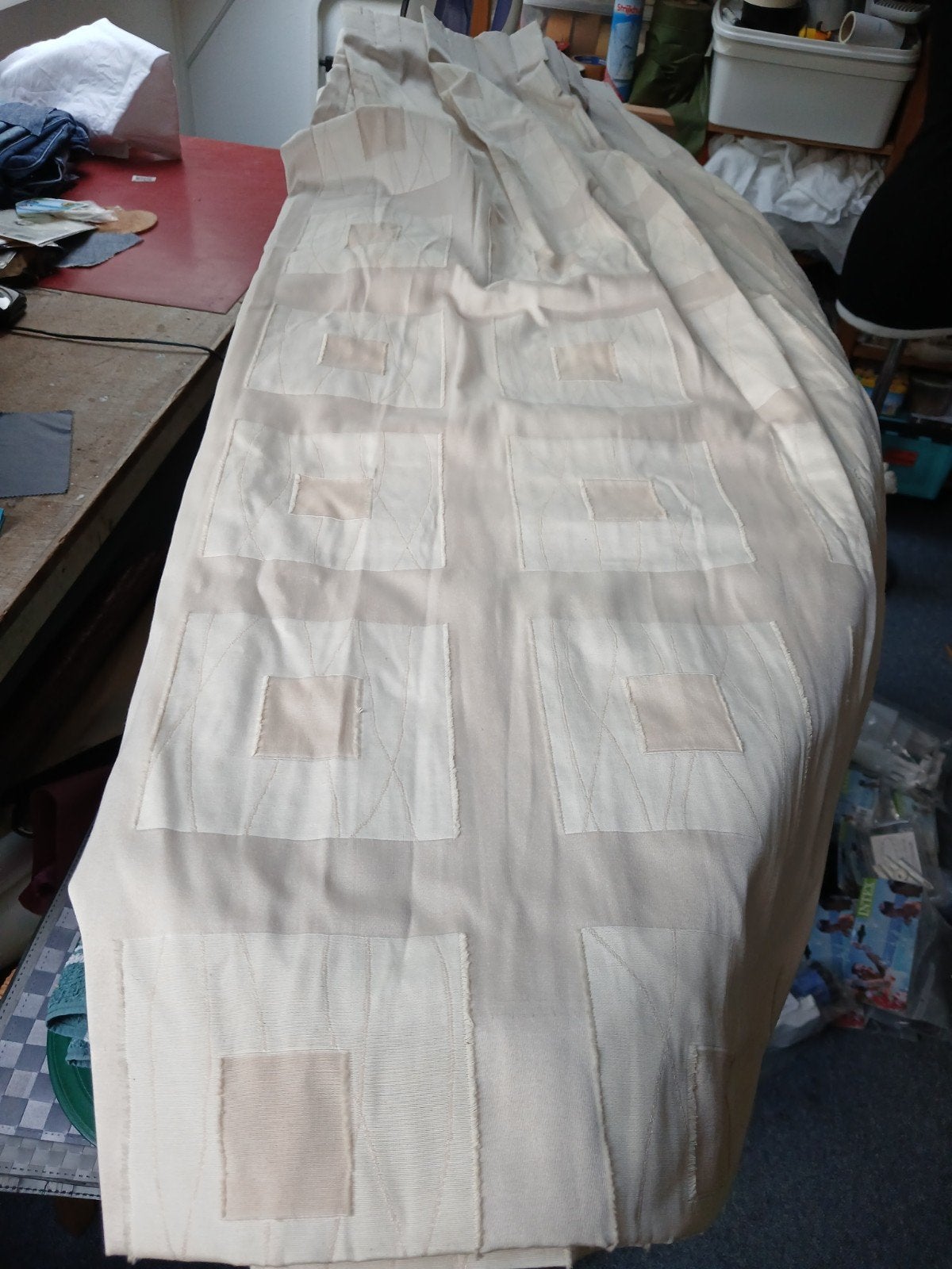 2 vitrage br.105cm lang 130cm laay wat licht door, Met haken, Gebruikt, Ophalen of Verzenden, 105 cm