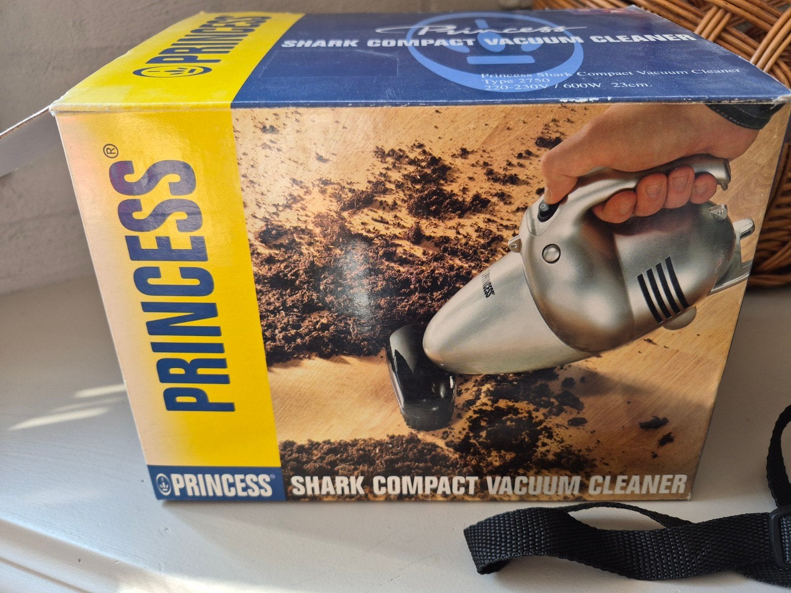 Princess Shark Compact Stofzuiger 600W - Zo goed als nieuw, Kruimeldief, Ophalen of Verzenden, Zo goed als nieuw, Minder dan 1200 watt