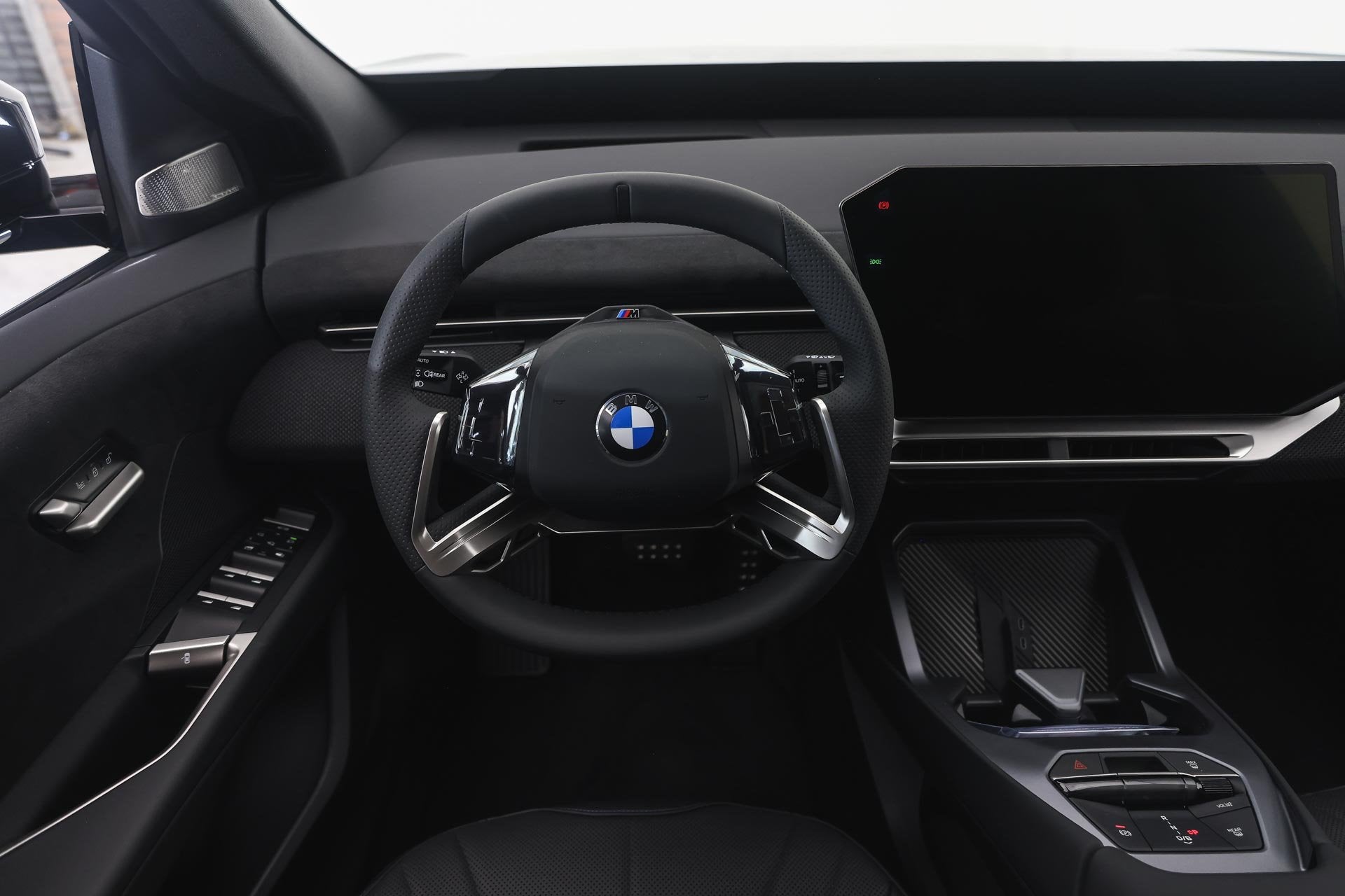 BMW iX3 40 eDrive M Sport / Panoramadak / Trekhaak / Multifu, Automaat, Dealer onderhouden, Zwart, Leder