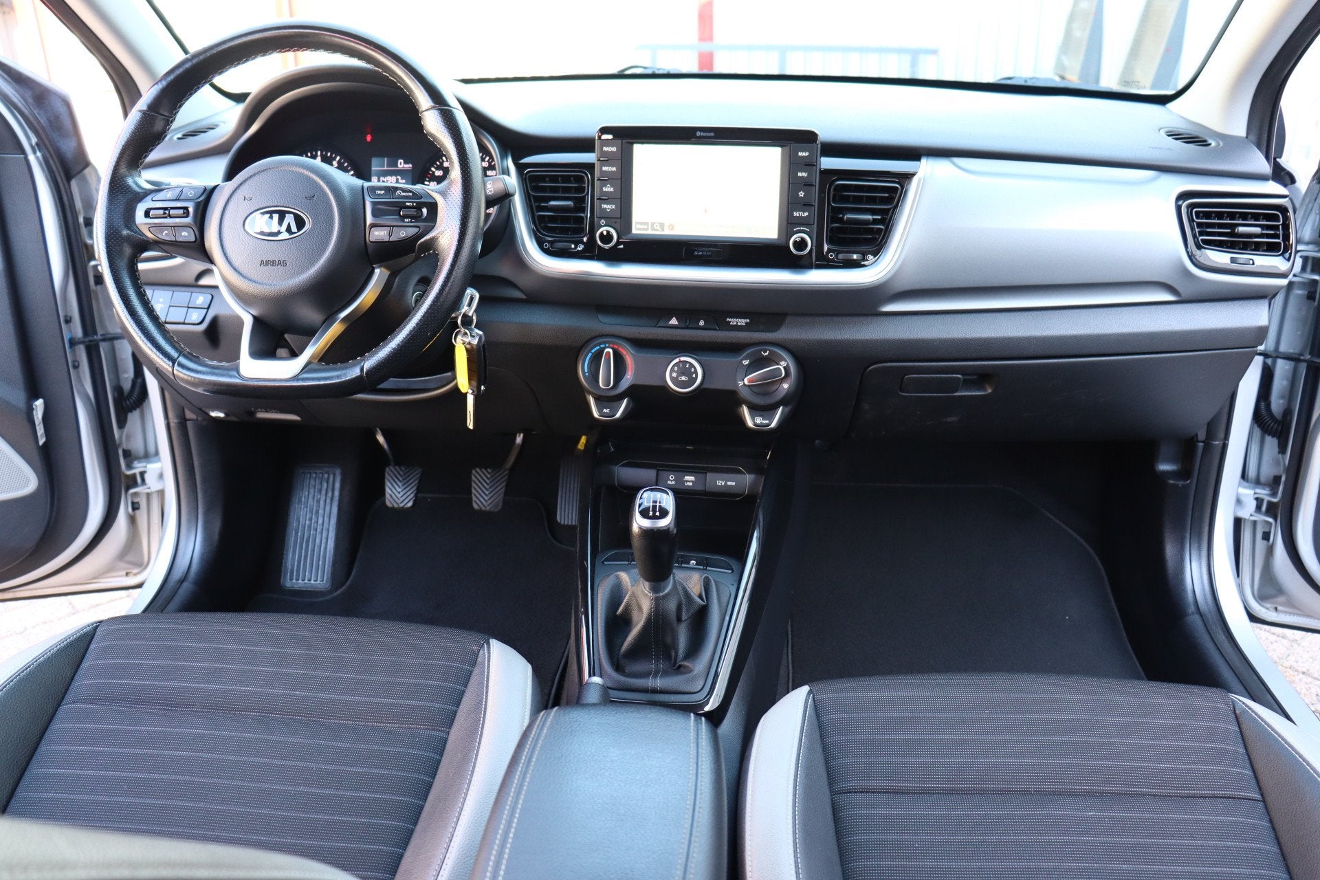Kia Stonic 1.0 T-GDi Sports Edition O.a: PDC, Camera, DAB, N, Auto's, Voorwielaandrijving, Dealer onderhouden, Gebruikt, Met garantie (alle)