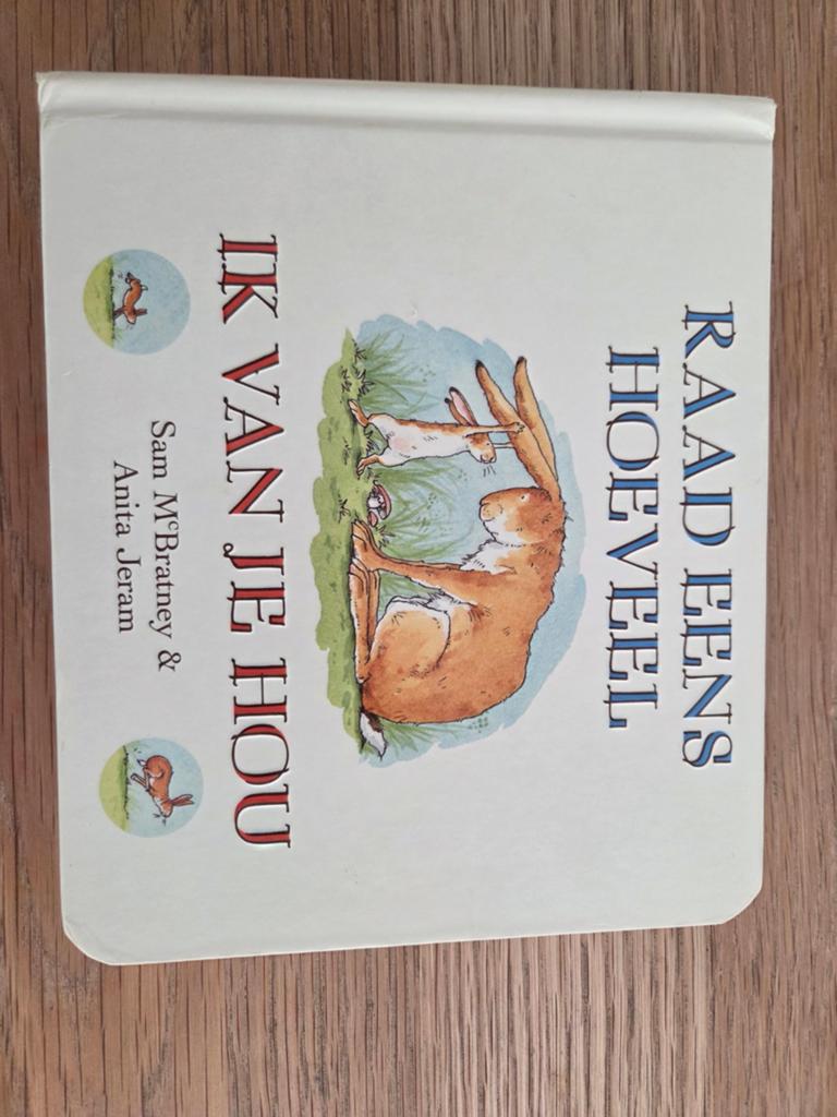 Raad eens hoeveel ik van je hou - Compact boekje, Fictie algemeen, Jongen of Meisje, Zo goed als nieuw, Voorleesboek