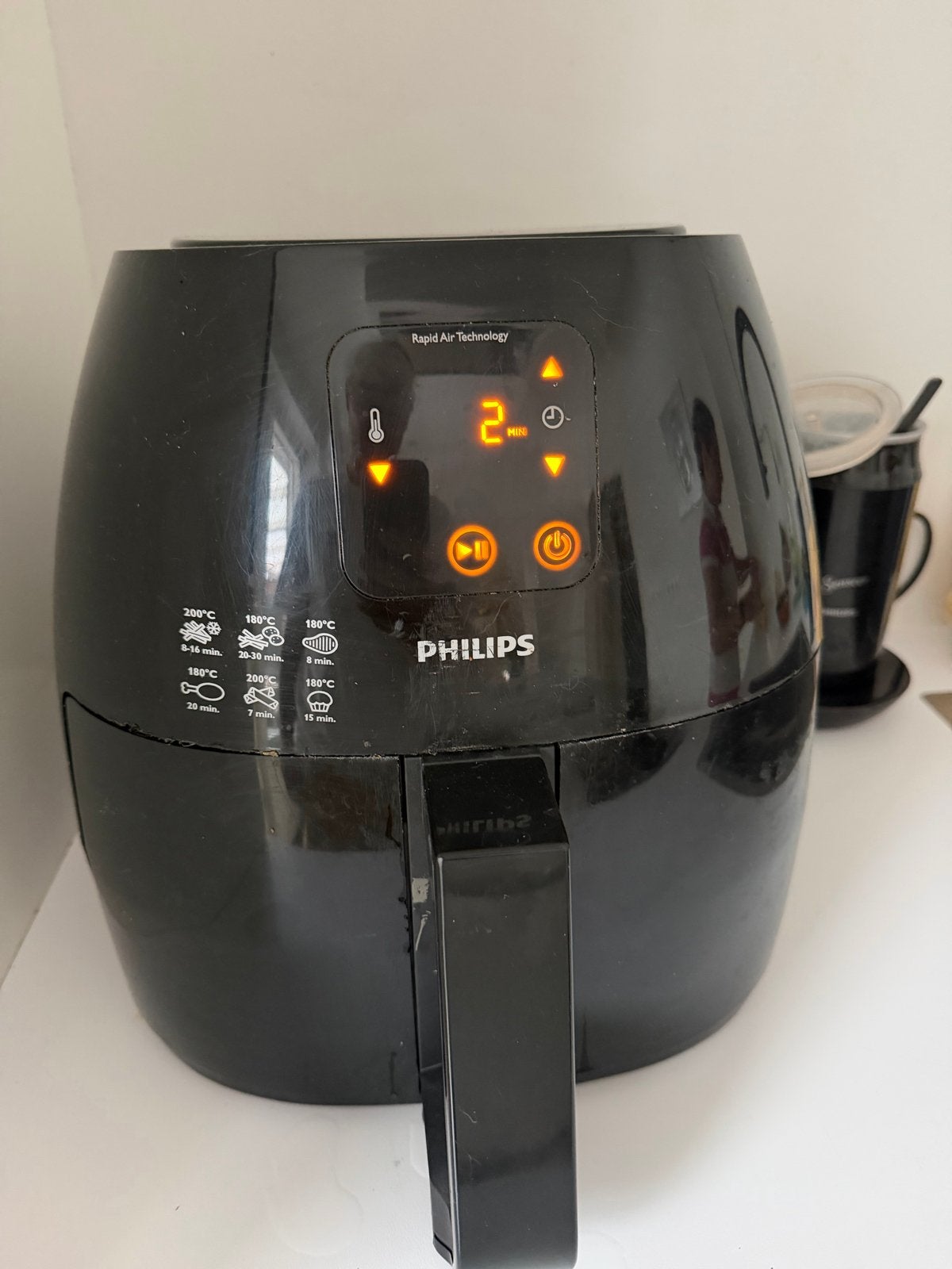 Foto 3 van 4 persoons Philips Airfryer 6liter /. 1.2kg