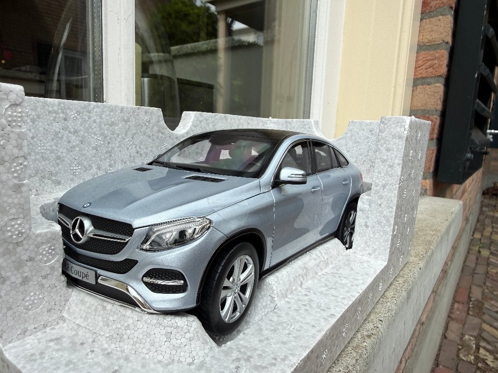 1:18 Mercedes GLE Coupe C292 zilver 2015 Norev B6 696 0358, Hobby en Vrije tijd, Auto, Nieuw, Norev, 70-72 Av. de Bohlen, Vaulx-en-Velin, 69120, France