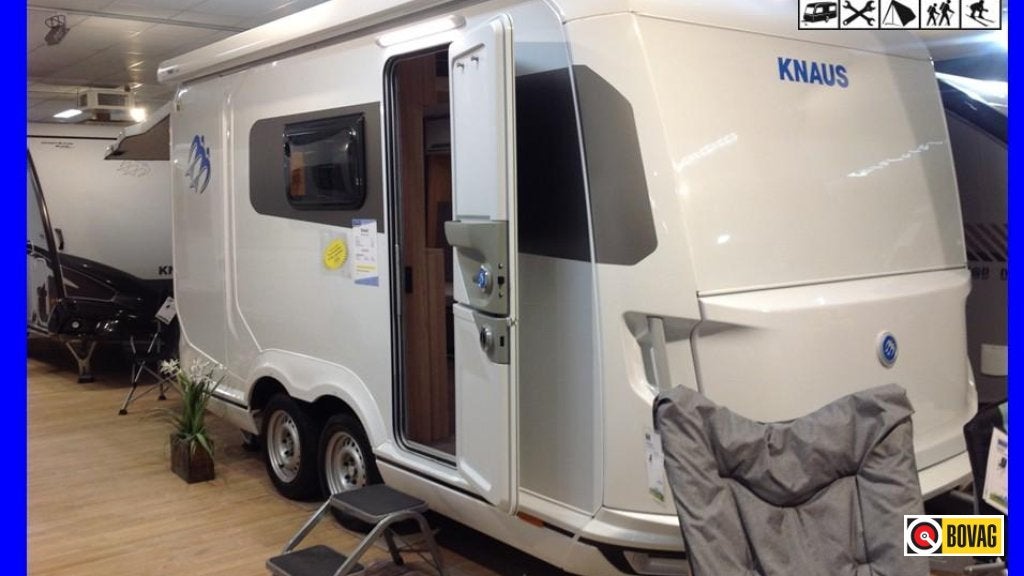 Knaus Deseo 400 met Thule luifel, Caravans en Kamperen, Overige typen, Schokbreker, Knaus, Tot en met 4