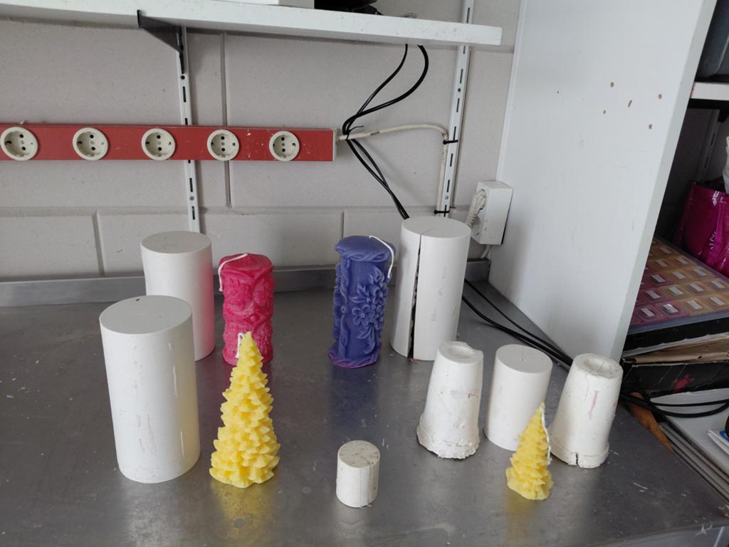 Diverse mallen voor kaarsen maken - Knutselset, Gebruikt, Ophalen of Verzenden, Kunststof, Knutselset